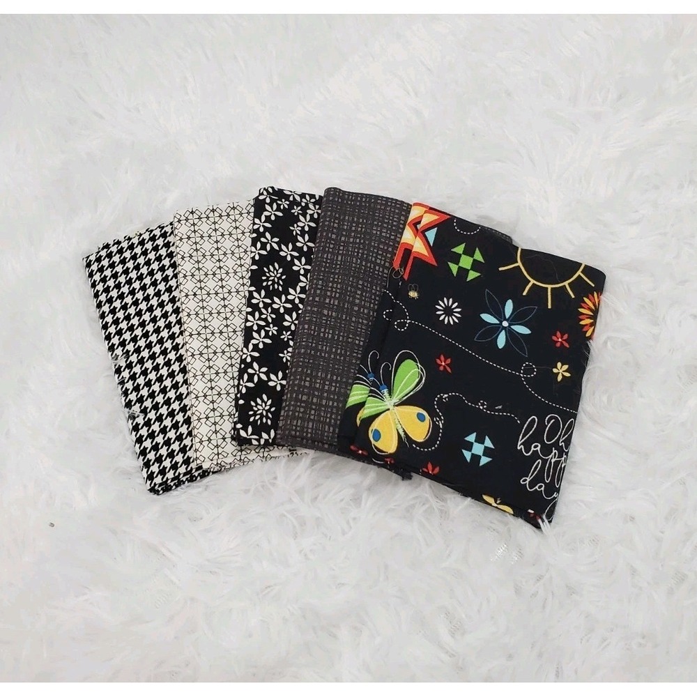 "Oh Happy Day" Fat Quarter Bundle By Sandy Gervais - Riley Blake 5pc (Black)